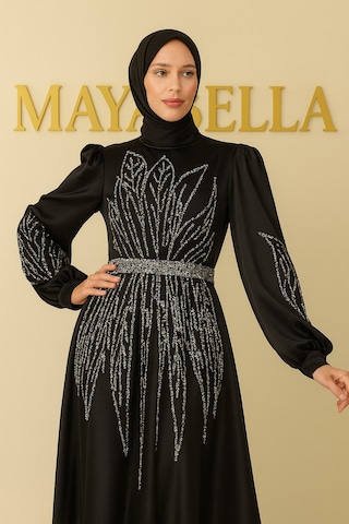 Mayabella Saten Yaprak Desenli Taş Detaylı Tesettür Abiye Siyah