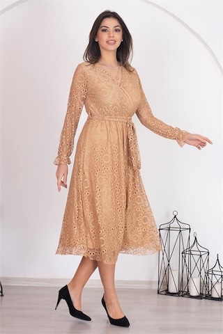 Neşeli Butik Kadın Camel Kuşaklı Kruvaze Yaka Astarlı Dantel Elbise Rssn31 Camel