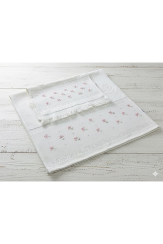 Analı Kızlı Rokoko İşlemeli Havlu Takımı Beyaz / Renkli
