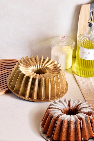 Cake Pro Döküm Yıldız Gold Kek Kalıbı Gold