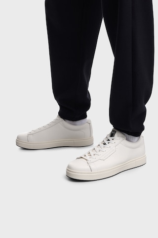 Emporio Armani Erkek Ayakkabı Em005292 Af24320 U0003 Beyaz