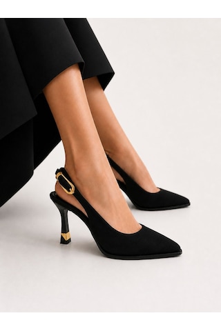 Papucumun Dünyası Siyah Slingback Sivri Burun Topukta Gold Metal Detaylı Ayarlanabilir Arka Tokalı Stiletto