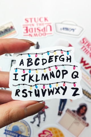 Stranger Things Sticker Paketi 23 Parça Kaliteli Su Geçirmez Etiket Seti Çok Renkli