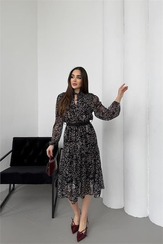 Neşeli Butik Kadın Siyah Dik Yaka Bağlama Detaylı Şifon Kumaş Uzun Kol Midi Elbise Nbelb01 Siyah