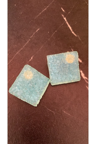 Tırtıklı Su Yeşili Renk Kare Şekil Mega Boy Gold Aksesuarlı Epoks