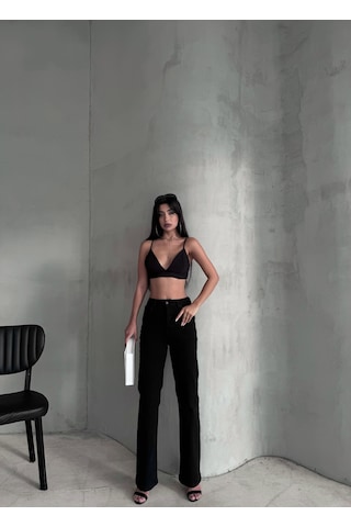 Kadın Siyah Renk Likralı Kumaş Straight Fit Denim Siyah