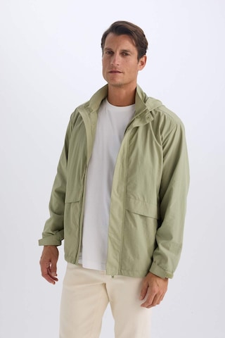 DeFacto Regular Fit Kapüşonlu Fermuarlı Cepli Mevsimlik Baharlık Yağmurluk D6305AX25SPKH271