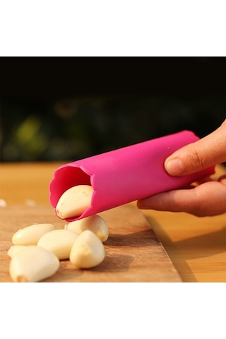 Silikon Rulo Şeklinde Sarımsak Soyacağı Kabuk Soyma Aparatı