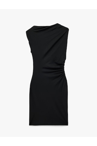 Koton Slim Fit Aksesuar Detaylı Asimetrik Kayık Yaka Drapeli Kolsuz Mini Elbise Siyah 6sak80197ek Siyah