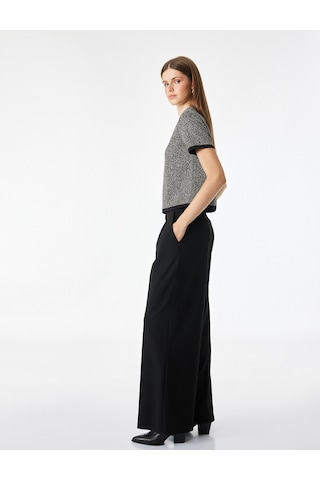 Koton Slim Fit Bisiklet Yaka Kısa Kollu Tüvit Tişört Siyah Desenli 7wak50089ek