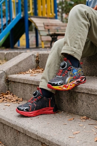Vojo Kids Ortopedik Taban Kahraman Sneaker Spor Ayakkabı 267800001902 01 Siyah