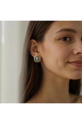 Çiçek Tasarımlı İncili Küpe Çok Renkli