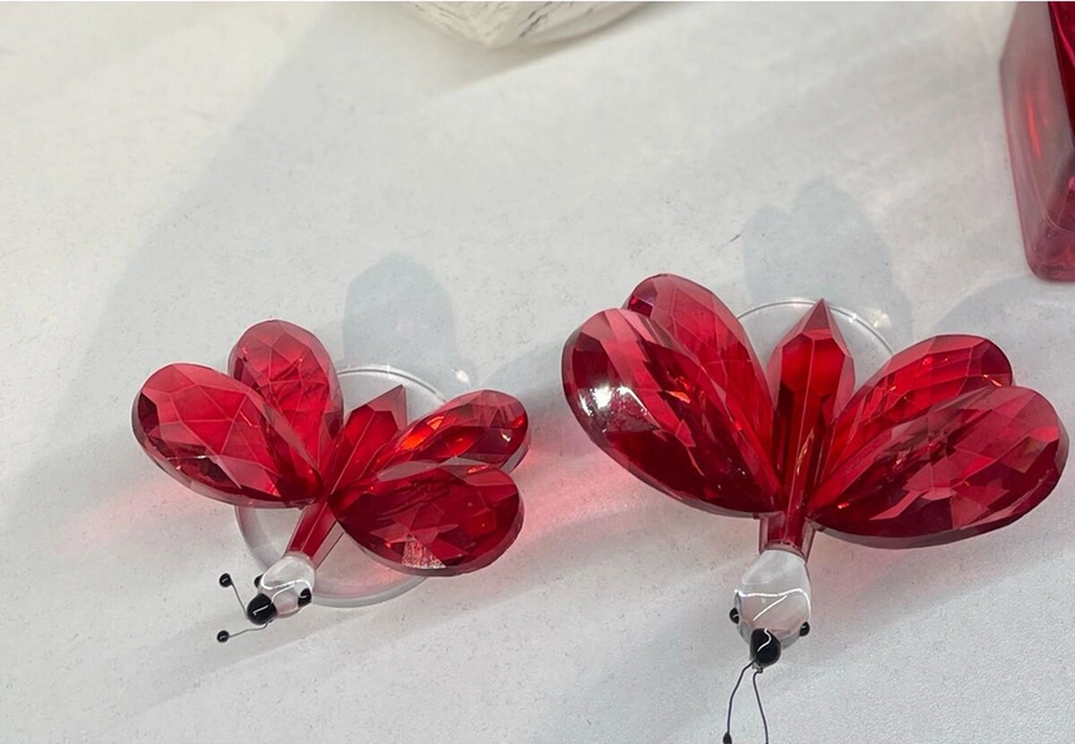 Dekoratif Kristal Cam Ikili Kelebek Biblo Kırmızı .
