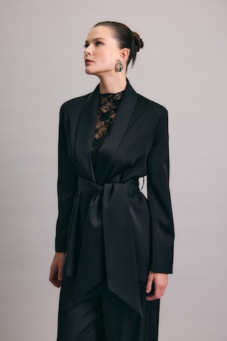 Sateen Kuşaklı Saten Ceket - Siyah-137006 Siyah