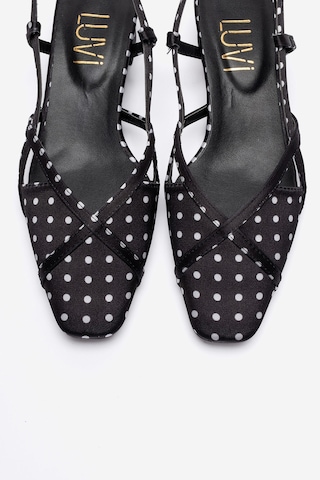 Luvishoes Olena Siyah Beyaz Puantiyeli Kadın Topuklu Sandalet