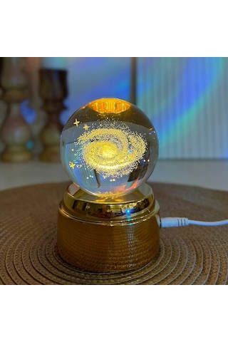 Mobgift 360 Derece Dönen Sarı Led Işıklı Gold Standlı Usb'li Toz Bulutu Cam Küre Çok Renkli