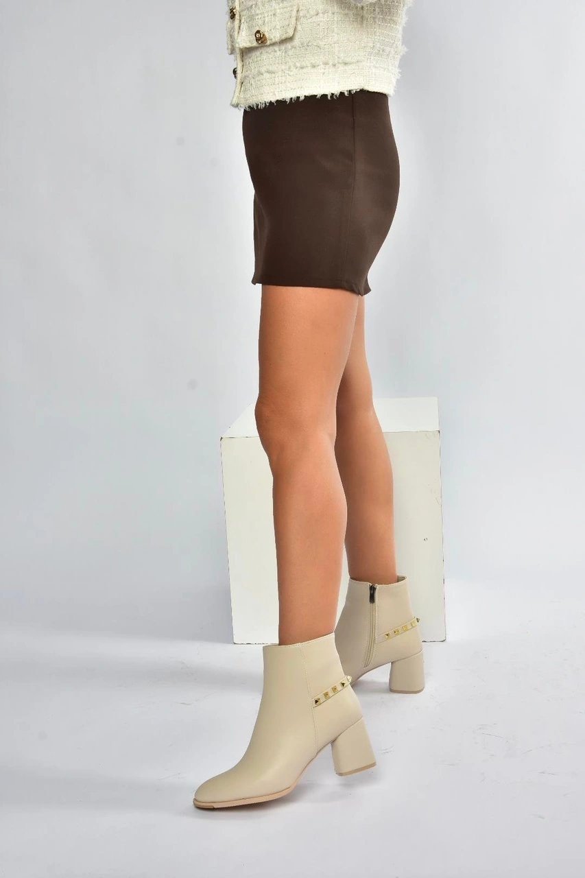 Fox Shoes V848241409 Bej Kalın Topuklu Kadın Bot Bej-suni Deri