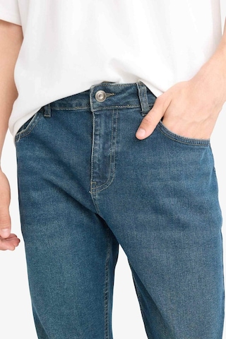 Defacto Sergio Regular Fit Koyu Yeşil Erkek Jean Pantolon R9026az/nm41 Koyu Yeşil