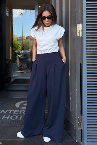 Madmext Lacivert Rahat Kesim Pileli Pantolon Mg2709