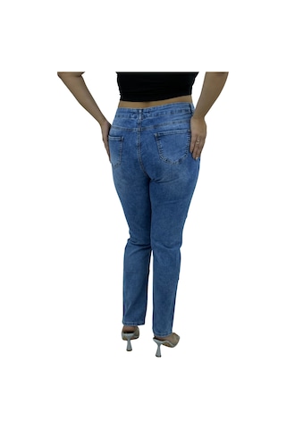 Büyük Beden Denim Taşlı Yırtık Yıpratma Detaylı Dar Paça Kadın Pantolon Mavi