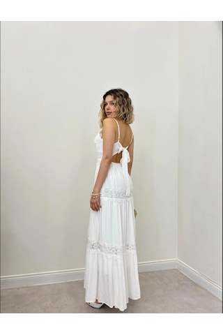 Elora Atelier Sırt Bağlama Dantelli Beyaz Maxi Elbise Çok Renkli