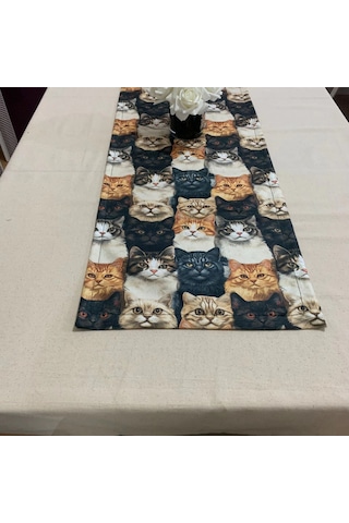 Kedi Desenli, Yüksek Kaliteli Dijital Baskılı Runner, Dayanıklı, Modern Tasarım 40x150 Cm Çok Renkli