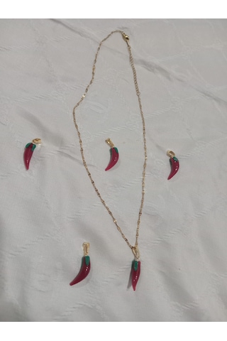 Biber Uçlu Çelik Kolye Kırmızı