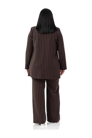 Büyük Beden Çizgili Kahverengi Ceket Pantolon İkili Takım Kahverengi