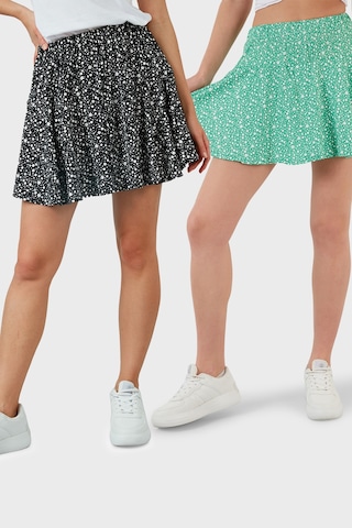 Lela Desenli Beli Lastikli Slim Fit Mini 2'Li Paket Bayan Şort Etek 5864024S2 Benetton-Siyah