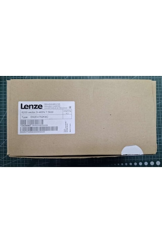 Lenze E82ev752 4c 7.5kw Sürücü 5.5/7.5 Kw 14,5/17,5 A 3 Phase Drıver