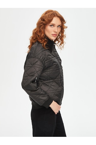 Kadife Yakalı Ribana Garnili Kapitone Mont 69438 U6943810 Siyah