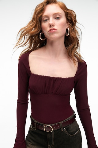 Grımelange SILIVRA Kadın Havuz Yakalı Esnek Kumaşlı Slim Fit Bordo Bluz