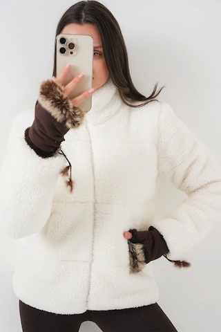 5178 Astarlı Peluş Mont - Beyaz Beyaz