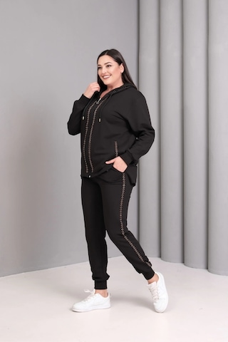 Şerit Taş Baskılı Takım Siyah