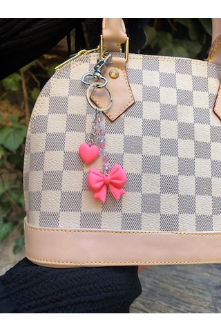 Pembe Fiyonk Ve Kalp Detaylı Kristal Boncuklu Charm / Lüks Çanta Süsü Pembe - Beyaz