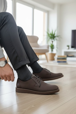 Enoch Erkek Smart Casual Bağcıklı Ayakkabı - Tekstüre Üst Yüzeyli Ve Esnek Hafif Tabanlı Klasık Ayakkabı Kahverengi