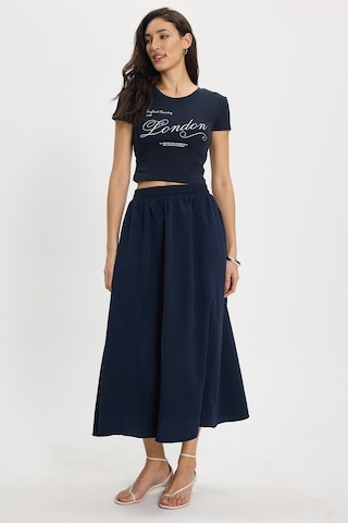 Tudors Kadın Slim Fit Dar Kesim Pamuk Bisiklet Yaka Kısa Kollu Baskılı Lacivert Crop Tişört-50534 L