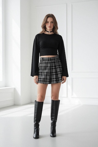 Madmext Siyah %100pamuklu Ekose Desen Pileli Mini Şort Etek Mg2629 Siyah