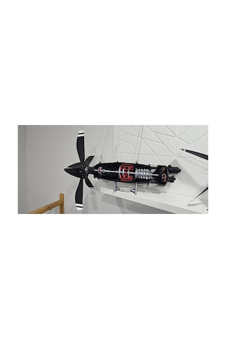 Turboprop Uçak Motoru Kesiti - El Yapımı, 1 Metre Boyunda