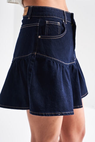 Itsbasic Kadın Koyu Mavi Renk 1s5-50 Volanlı Süper Mini %100 Koton Denim Etek