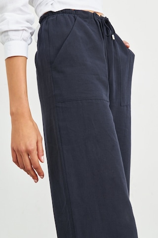 Stella Pulvis Lacivert Beli Lastikli Keten Basic Pantolon Lacivert