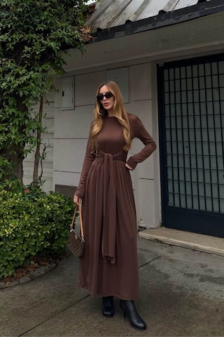 Laluvia Kahverengi Bağlamalı Elbise - 4988 Kahverengi
