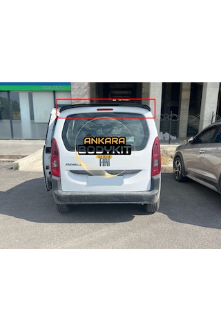 Yeni Doblo 5 Spoiler - Parlak Siyah
