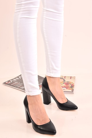 Kadın Siyah Yüksek Kalın Topuklu Klasik Ayakkabı Siyah