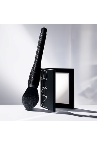 Nars Light Reflecting Setting Powder Pressed Kompakt Pudra
