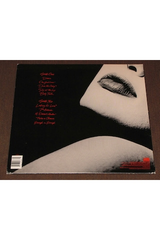 Ratt - Dancing Undercover - 33 LP Albüm