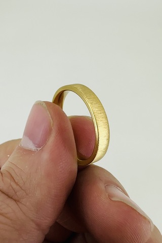 Kişiye Özel İsim Tarih Yazılı 4mm Mat Fırçalanmış Düz Unisex Çelik Yüzük Alyans Cl45y Sarı