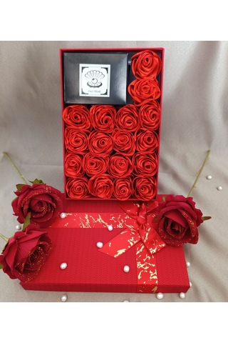 Kutuda Solmayan Güller 18 Adet Yapay Gül Kırmızı Aksesuar Hediyelik Kutulu Kutu Gül Kutusu
