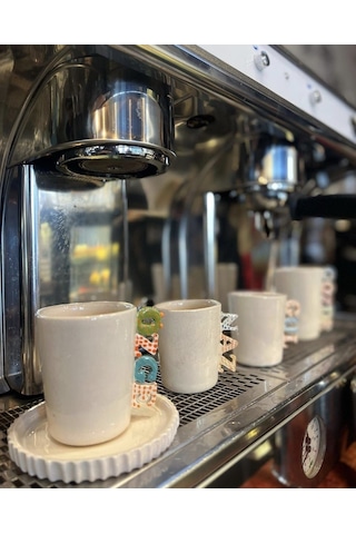 El Yapımı İsimli Fincan