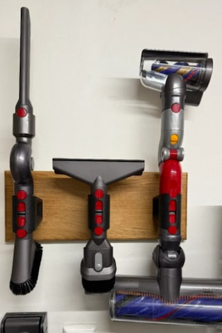 Dyson V12 Detect Slim Absolute Kablosuz Süpürge Aparatları Tutucusu